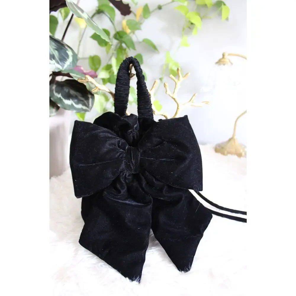 Free people Black  velvet  Bow  bag